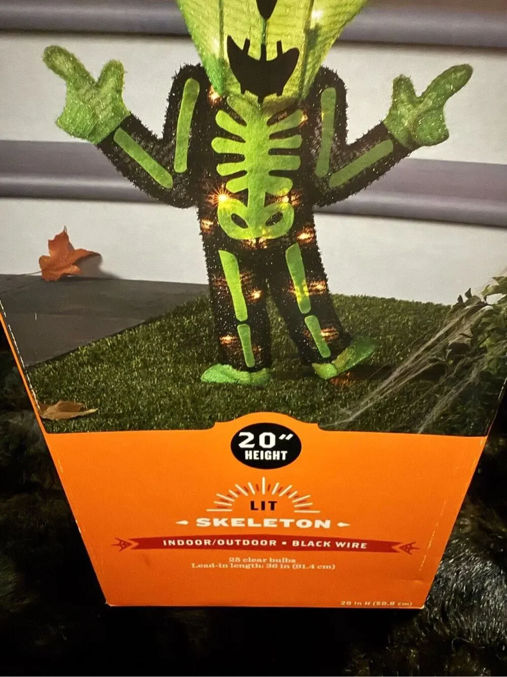 NIB Hyde & EEK! Halloween Incandescent 20